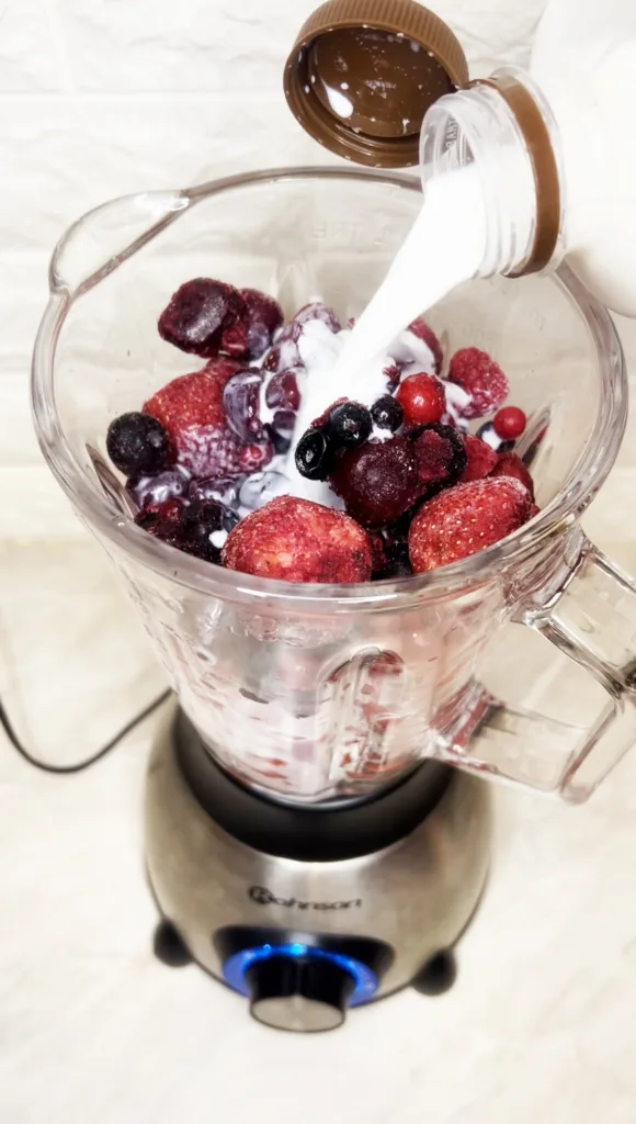 Δροσερό smoothie για τα καλοκαιρινά απογεύματα
