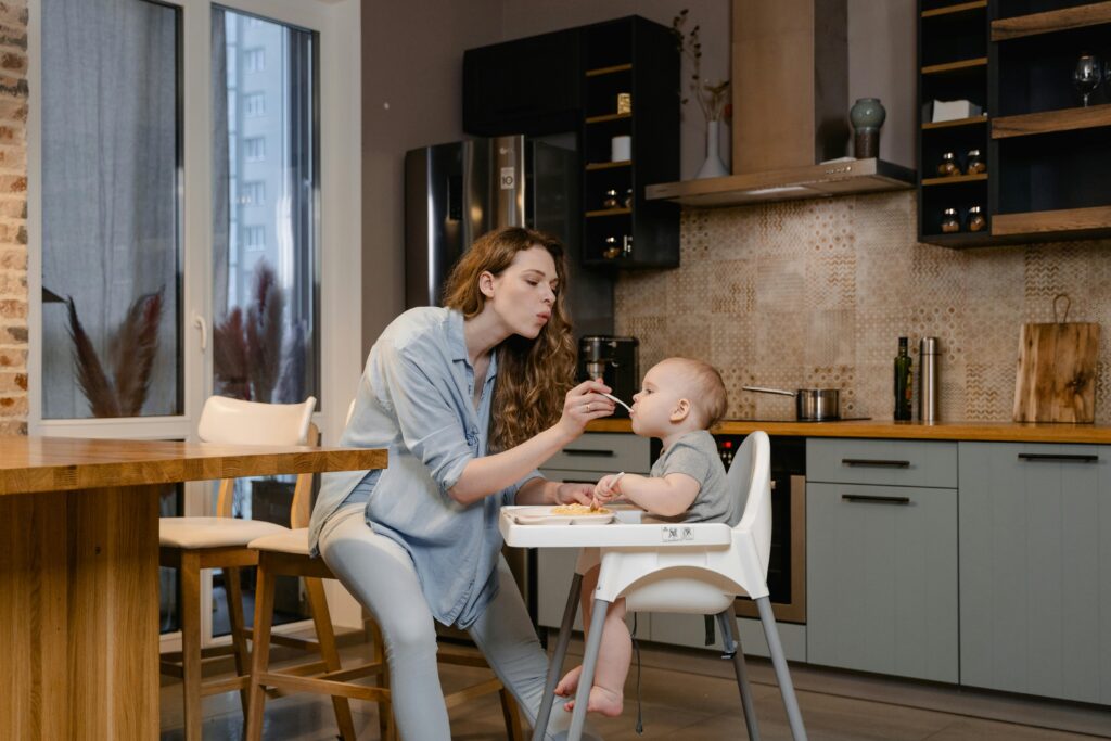 4 tips για να καθαρίσεις λεκέδες από φρουτόκρεμα